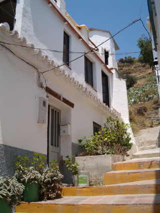 Exterior of 2 bedroom house for rent in Torrox Pueblo